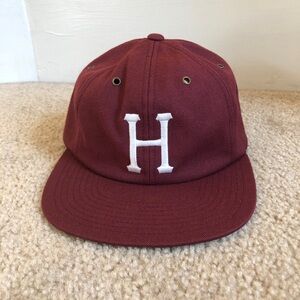 HUF classic h6 panel hat EUC